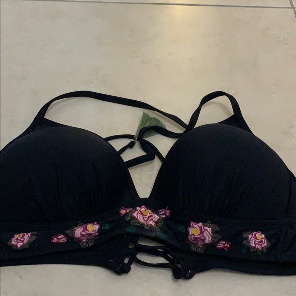 black floral print bikini top